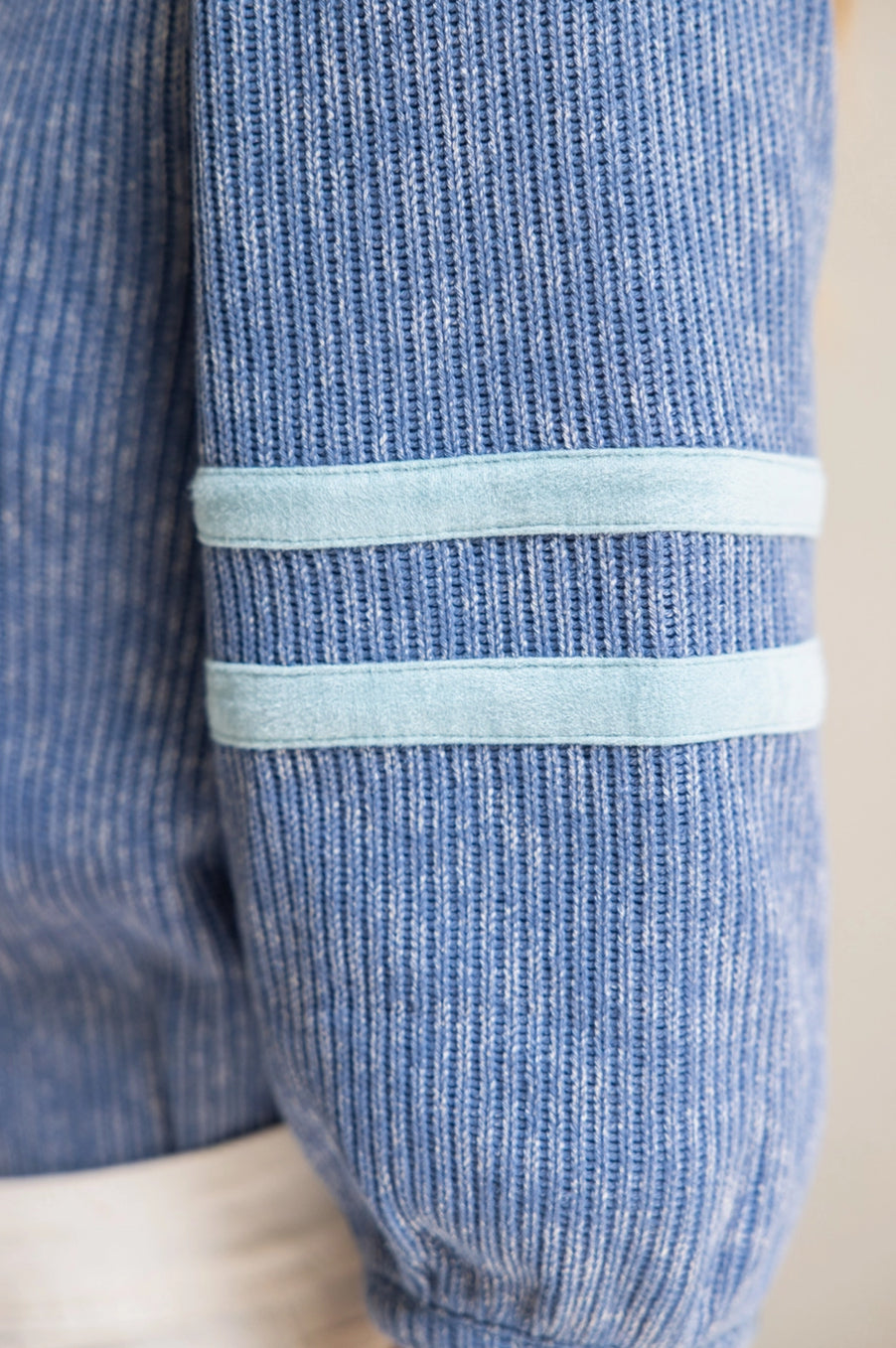 Striped Detail Half Puff Sleeve Ribbed Top