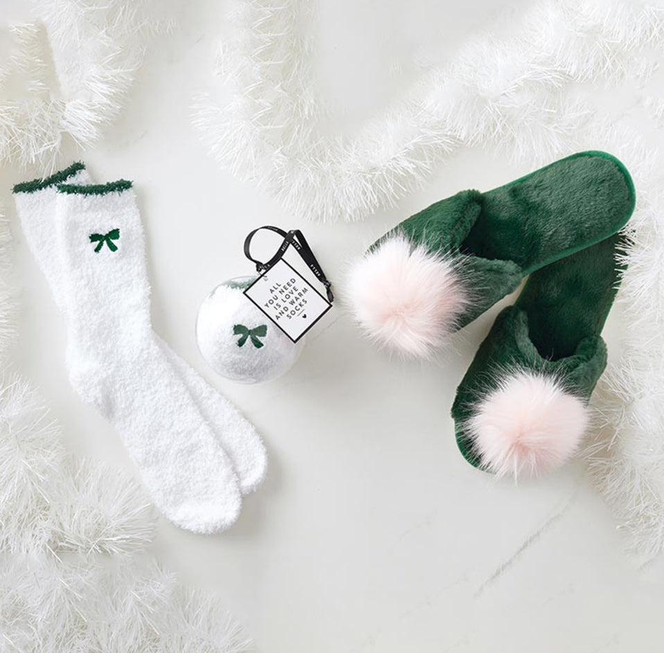 Cozy Socks in Ornament - White with Green Bow/Trim