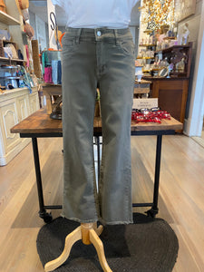 Jeans w/Frayed Bottom (Olive)