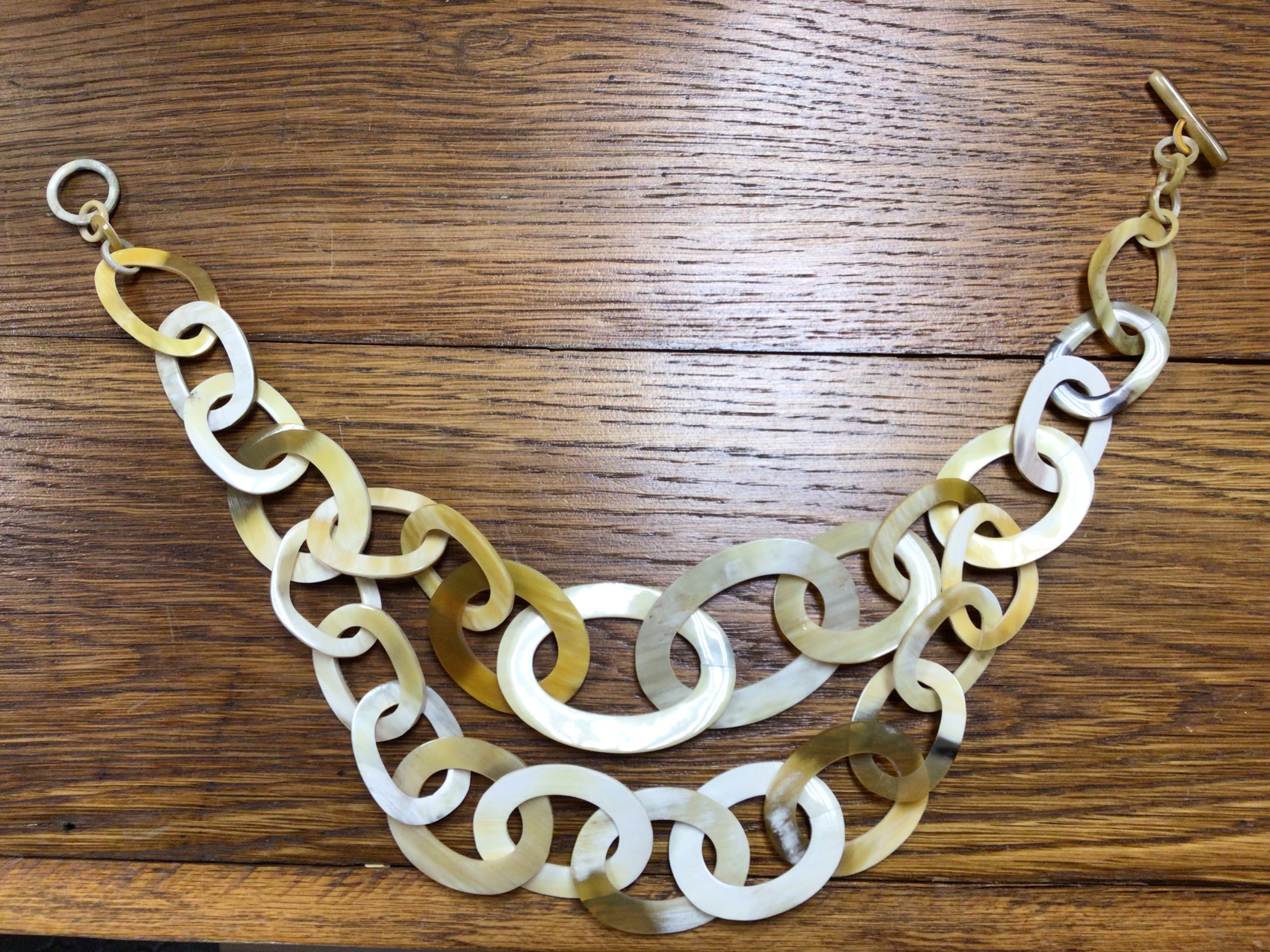 Accessory Jane Layered Chain Link Horn Necklace