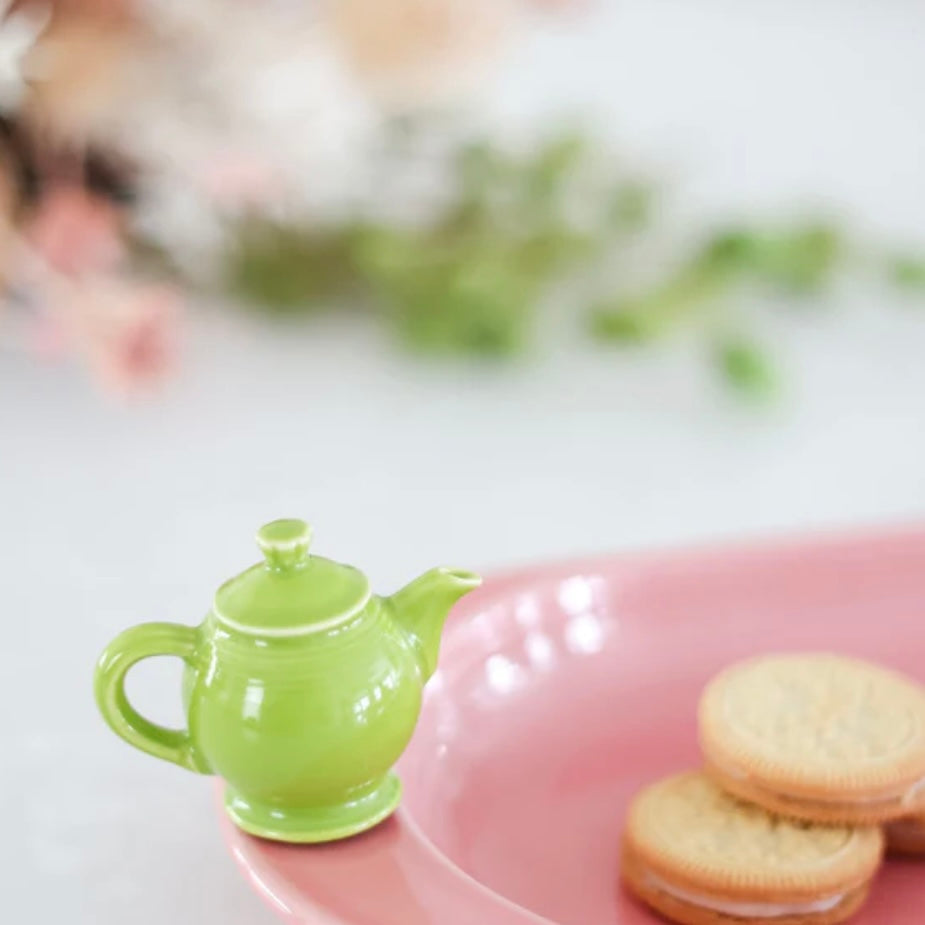 Fiesta bread tray and tea pot mini