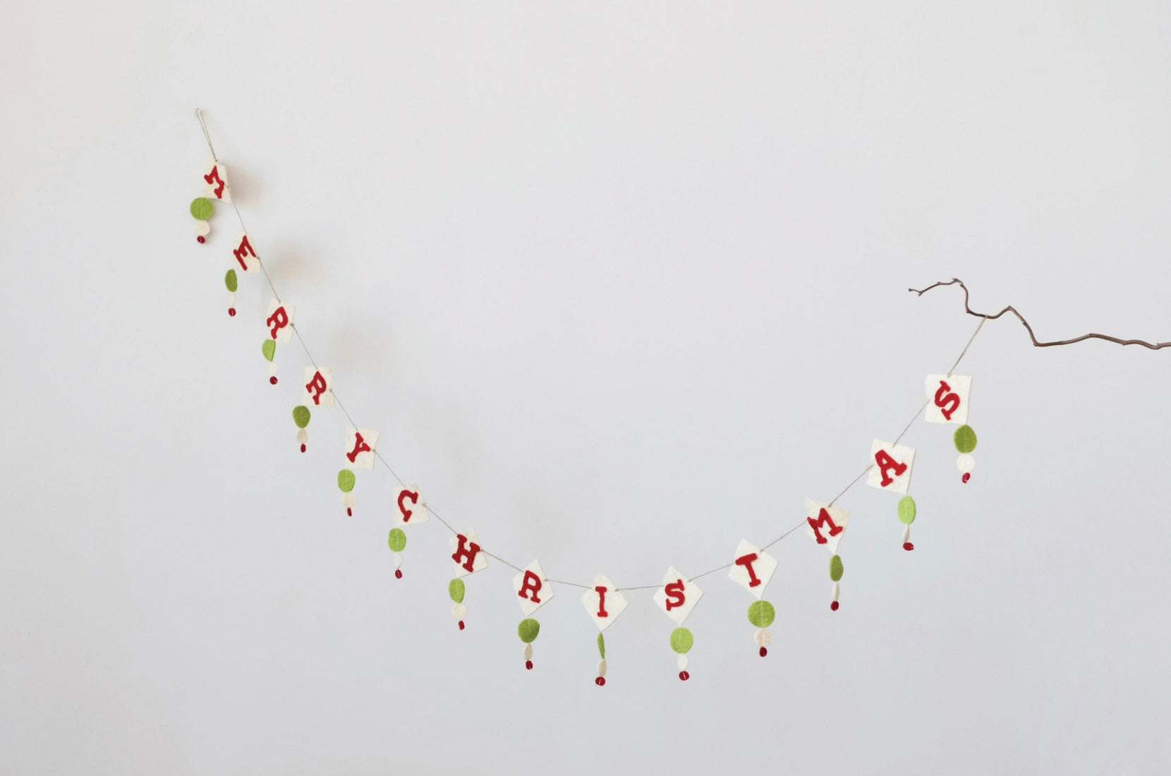 Wood Felt Garland “Merry Christmas” Red, White, and Green